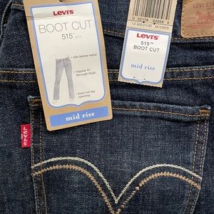 Levi’s boot cut 515 size 14 Medium length, misses. Mid-rise. NWT